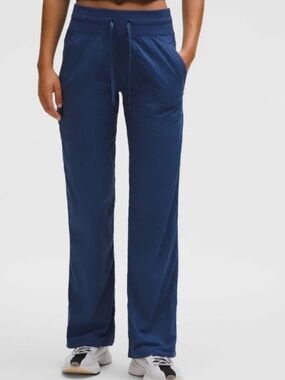 NWT Lululemon Dance Studio Mid-Rise Pant *Regular Blue Twill Size 8, 31.5"